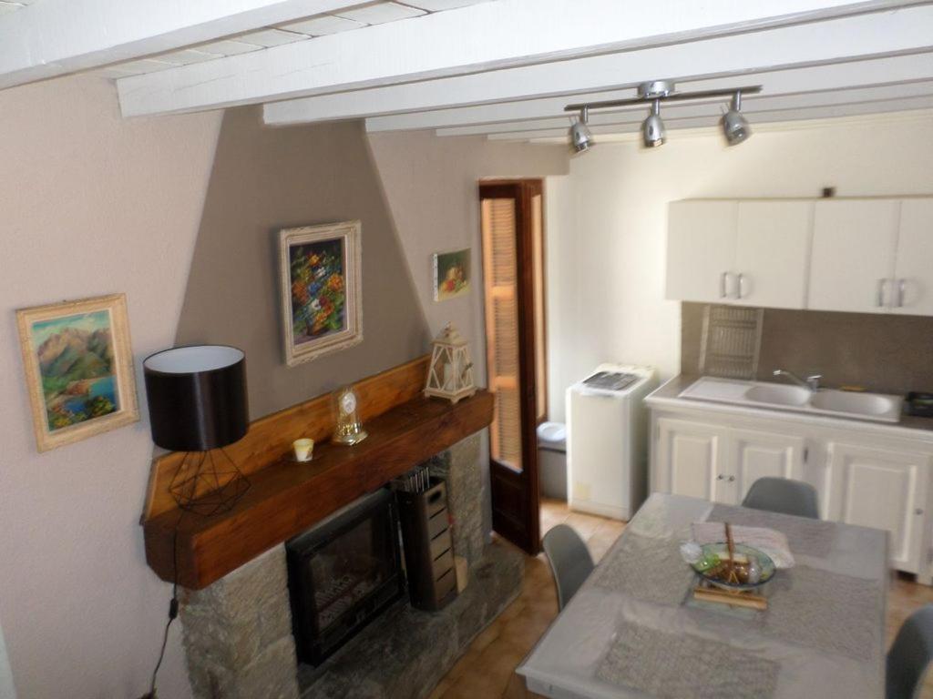 Appartement De Charme Entre Mer Et Montagne Sollacaro エクステリア 写真